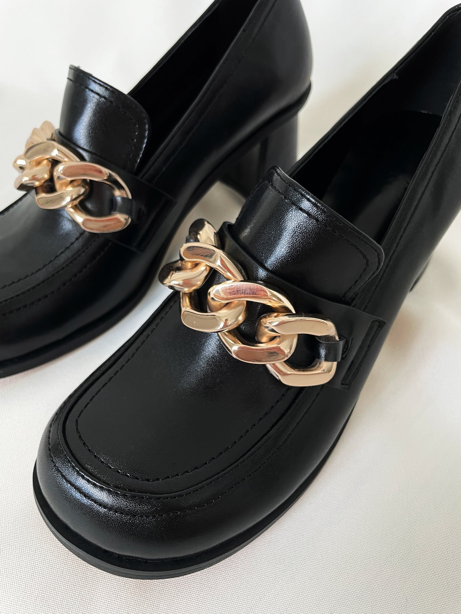 Chunky Chain Block Heel Loafers – Neda Store