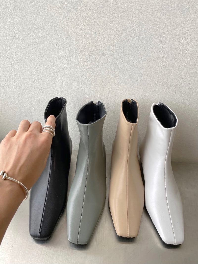 Pointy Square Toe Flat Boots – Neda Store